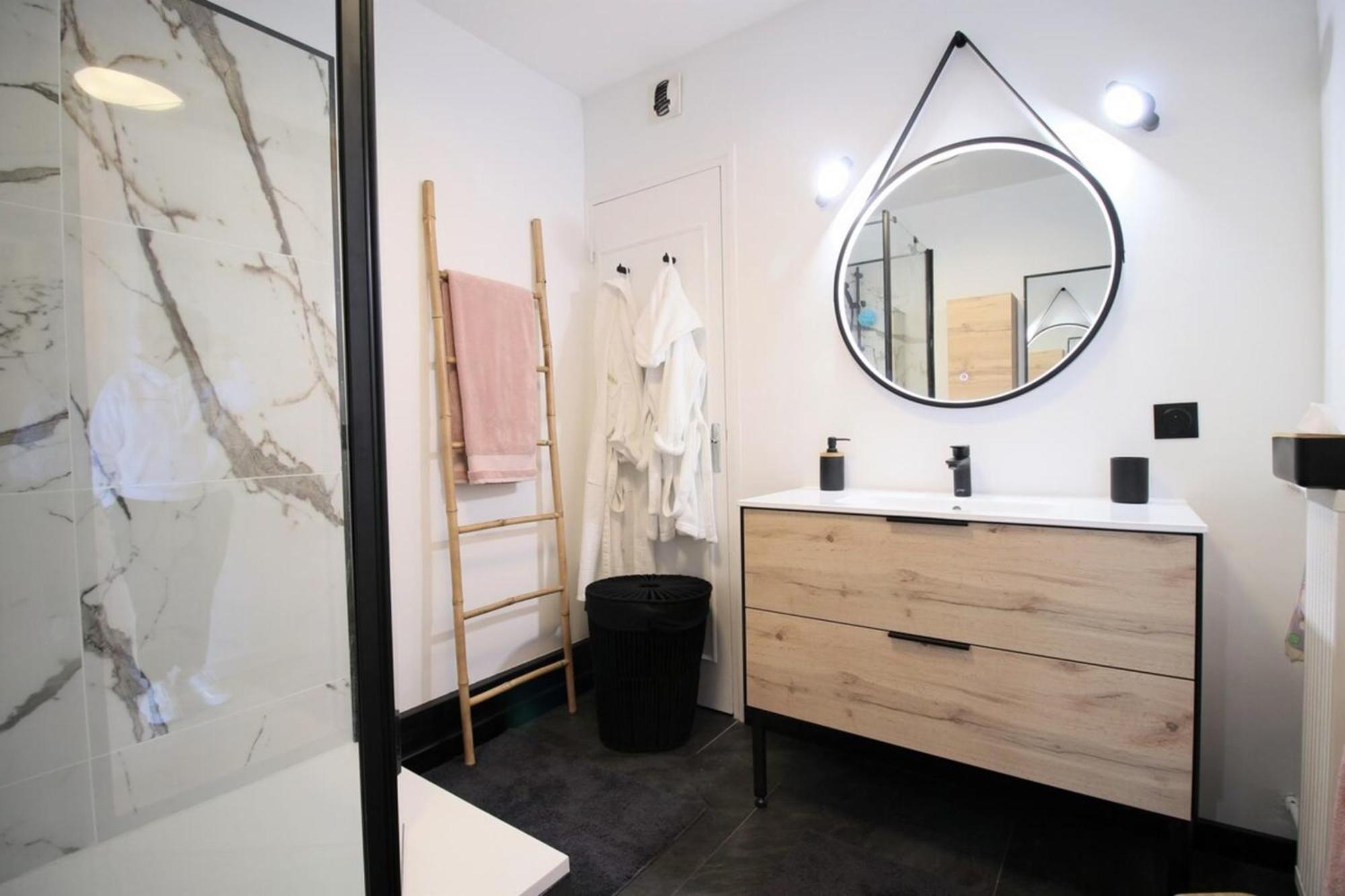 Appartement Le Ravissant Merveilleux F3 Avec Vue A Rouen